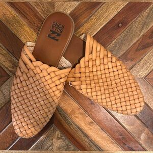 Billabong Woven Mules